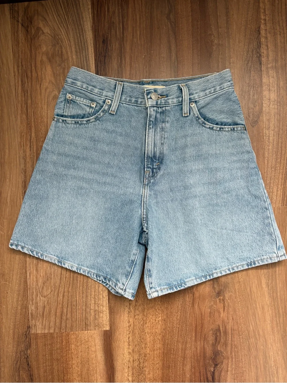 Levi's Light Blue High Baggy Denim Shorts - Picture 1 of 4